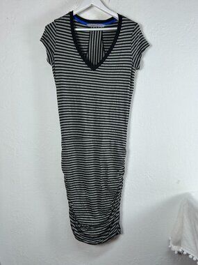 Athleta Women Striped V-Neck Midi Bodycon Dress Medium Gray Ruched Sides Stretch
